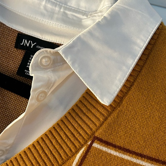 Jones New York Sweater with blouse neck and bottom attached. Size Medium. - Picture 3 of 7